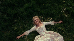 mrdavidfincher:Cinematic Parallels: Marie Antoinette (2006) &