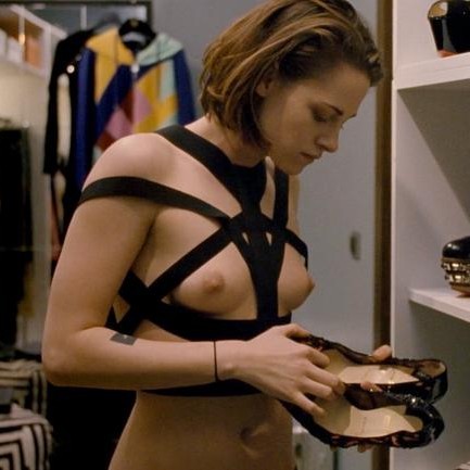 Kristen Stewart’s tits!! …from “Personal Shopper” (2016) part 1 | part 2