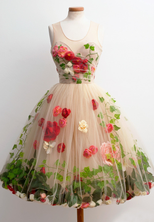 evermore-fashion:Favourite Designs: Chotronette ‘Floral Tulle’