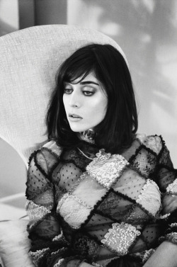 irina-irina-irina:  Lizzy Caplan