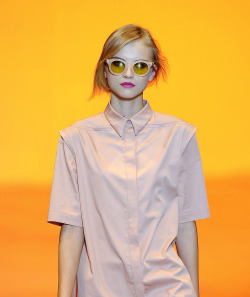 furples:  Cacharel Spring 2011 