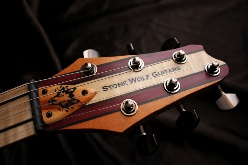glorifiedguitars:  Stone Wolf Guitars ‘Rift’ 