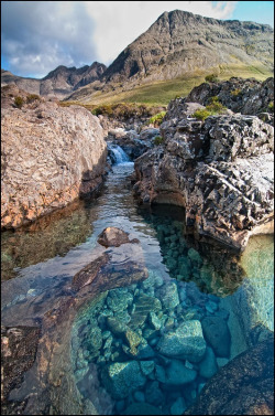 godtricksterloki:  caaarolynnn:  Have to go to the Isle of Skye.