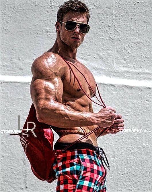 bialphamalemotivation:Follow me on Twitter to see the uncensored