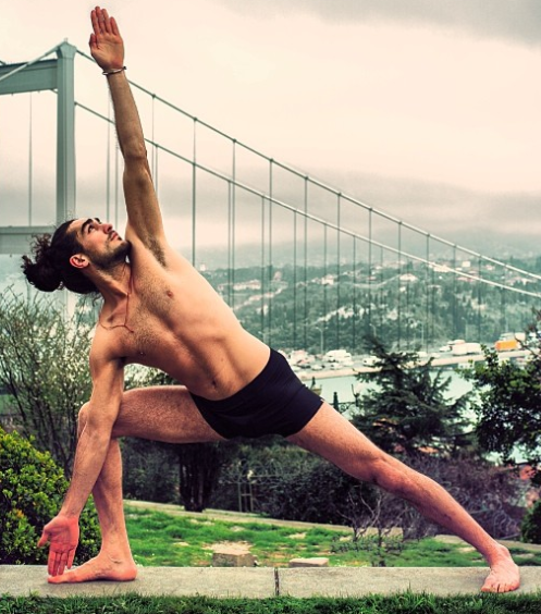  this is the yoga instructor I’m in love w and I found