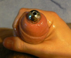 bacontrap:  17mm, inserted.  Damn that hurt. Going to take a