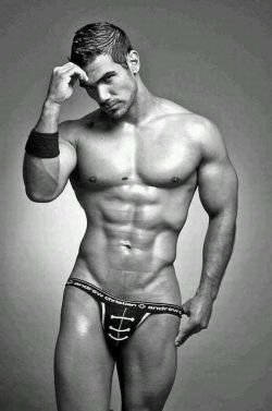 furrypty:  Indulge your senses with the beauty of the male shapes!