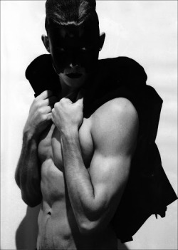 acciotico:  ramonarebel: Vogue Hommes Japan.. Bondage Warriors 