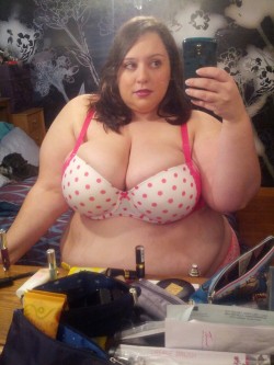 lisalinguica:  Its too bad this bra is wildly uncomfortable.