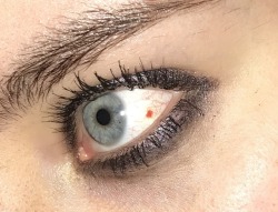 hirxeth:  ehm should I be worried about my eye?? (my makeup is
