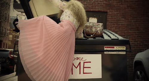 rpdrallstars2: Katya climbing into a dumpster is literally my fave thing everÂ (X)