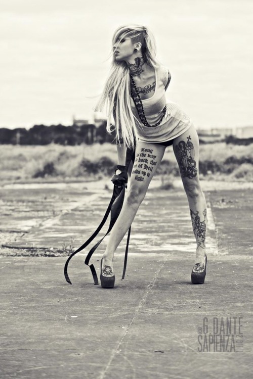 Insatiable taste for tattooed ladies