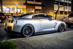 automotivated:  SuperSilver R35 (by CullenCheung)