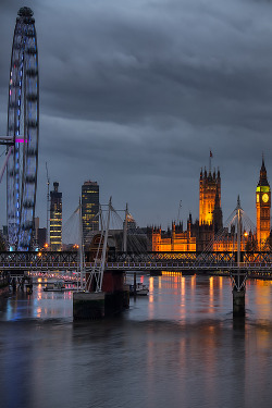 e4rthy:  From Waterloo Bridge by Panta Rei Photo  London ♥