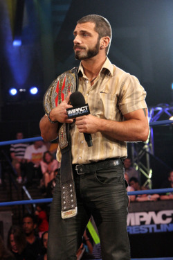 hottestwweuys:  Austin Aries