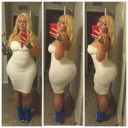 elkestallion:  #aboutlastnight #thick #iloveElke #curves #ink