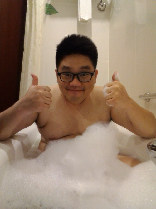 callmeleonard:  I took a freaking long bath today 