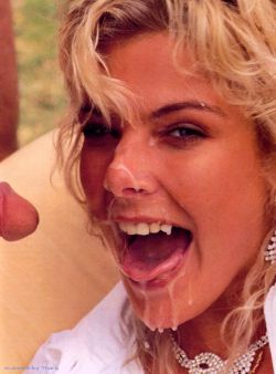 cumwithasmile:  .