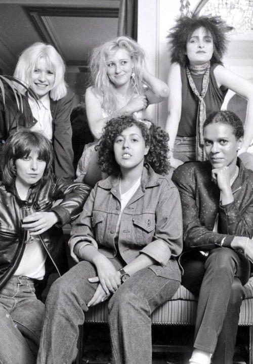 Debbie Harry (Blondie), Viv Albertine (The Slits), Siouxsie Sioux