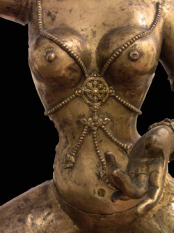 museeguimet:  Détail de la statue Dakini dans l’attitude de
