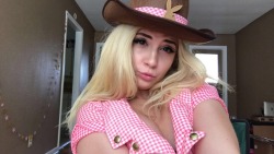 dumdolly:   💖🐮saddle up folks, the cock ridin’ cowgirl