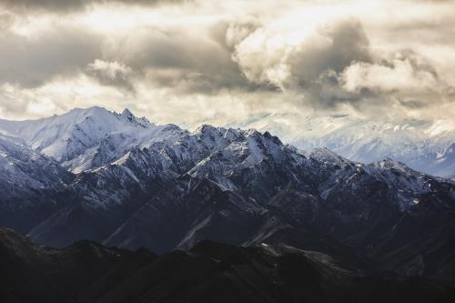 oneshotolive:  Just a photo in New Zealand. [OC] [2500x1667]