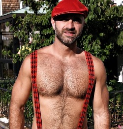hairy-chests:  .Hairy Chests  
