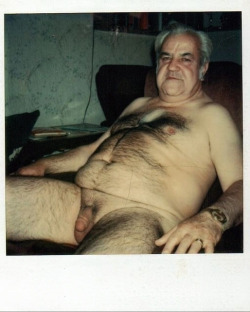 hankmiller1966:  I found this polaroid of grampa’s friend in