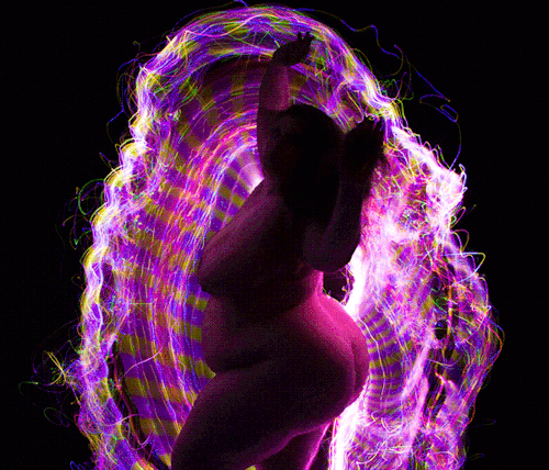 ryansuits:  Light Painting Nudes - new 3D ViewMaster Reel now available on Etsy!Models featured in this reel include London Andrews, Sierra McKenzie, P-chan, Carina Shero, Smurfasaur, Freshie Juice, Miss Scarlett Storm, Mawiyah B, and Ashriiketchum.â€“Tum