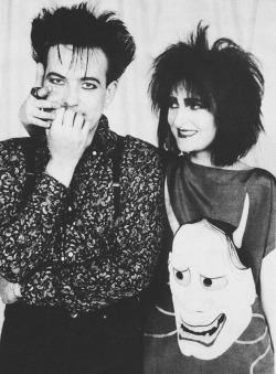 fuzzyreactor:  Smith and Siouxsie