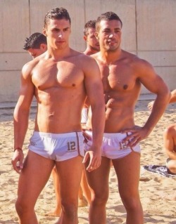 pornhunks.tumblr.com/post/164177487490/