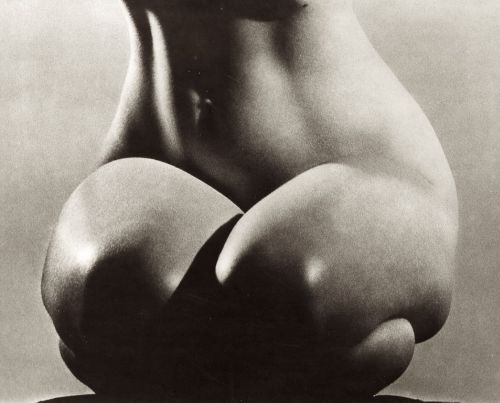 henk-heijmans:  Kneeling nude, 1947’s - by Karel Ludwig (1919