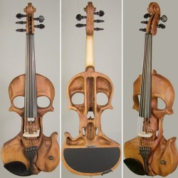 thefabulousweirdtrotters:  Skull Violin by Jeff Stratton 