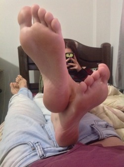 feetarethenewboobs:  http://posthumousmemoir.tumblr.com