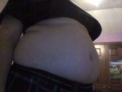 chubbyroyalty:Just ate and feel very full and happy. 