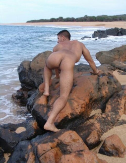 nudeathleticguys:  naked bro at the sea, nudist in water, nude