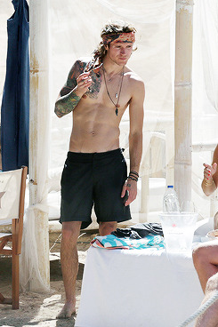 hotfamousmen:  Dougie Poynter