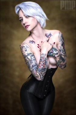 bodmod-girls:  Perfect inked beauties