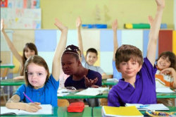 ruinedchildhood:   When other people have their hands raised