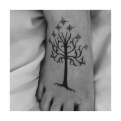 childoftherain:  My tree of gondor tattoo