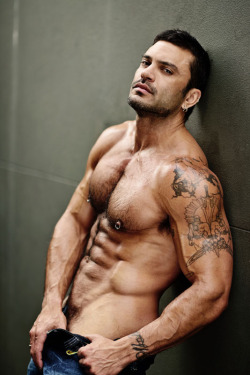 3leapfrogs: roganrichards:  if you hadnt seen this interview