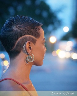 casual-crybaby:  black-exchange:  Step The Barber  www.styleseat.com/stepthebarber