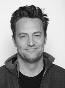 Maszületettembör: Matthew Perry (1969)