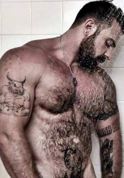 Fur, Tats, Leather and Scruff...