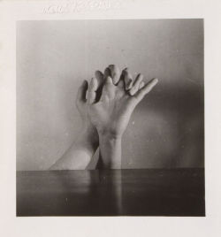 elle-etait-une-fois:  Hans Bellmer - Untitled (Hands Triptych)