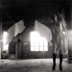 windandlight:  Francesca Woodman, Untitled, from Angel Series, Rome, 1977-78(source : Heritage)