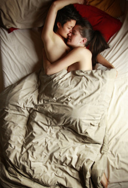 eroticlesbian:  lightnessandbeauty:  love is love is love is