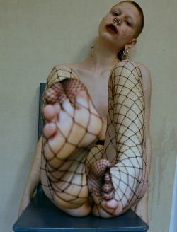 lifehunger:  self portait in fishnet, II (2016) 