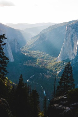amazinglybeautifulphotography:  I know Yosemite is posted here