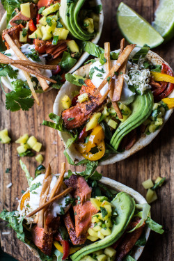 do-not-touch-my-food:  Salmon Fajita Salad Boats 